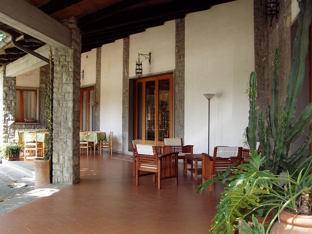 Hotel La Piccola Stazione Торрита-ди-Сьена Экстерьер фото
