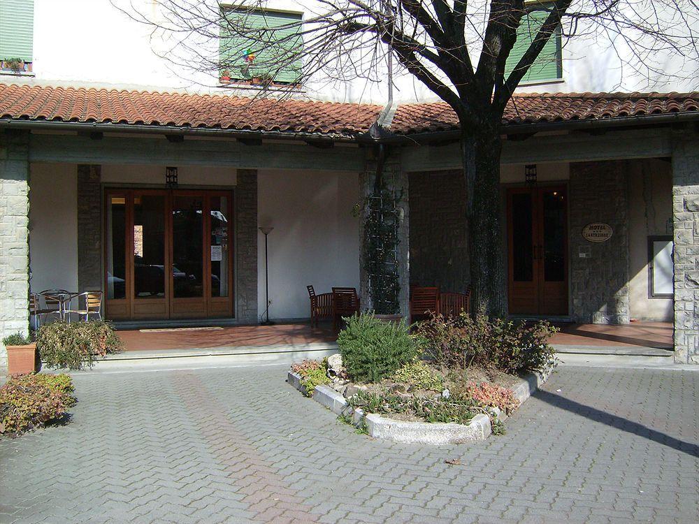 Hotel La Piccola Stazione Торрита-ди-Сьена Экстерьер фото