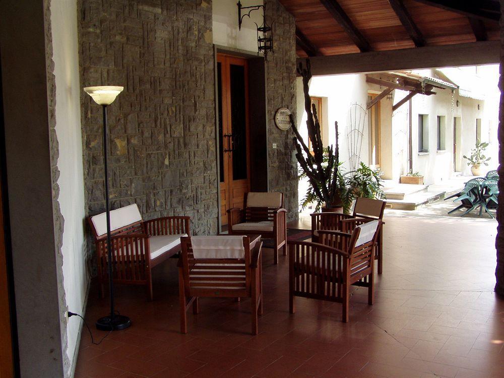 Hotel La Piccola Stazione Торрита-ди-Сьена Экстерьер фото