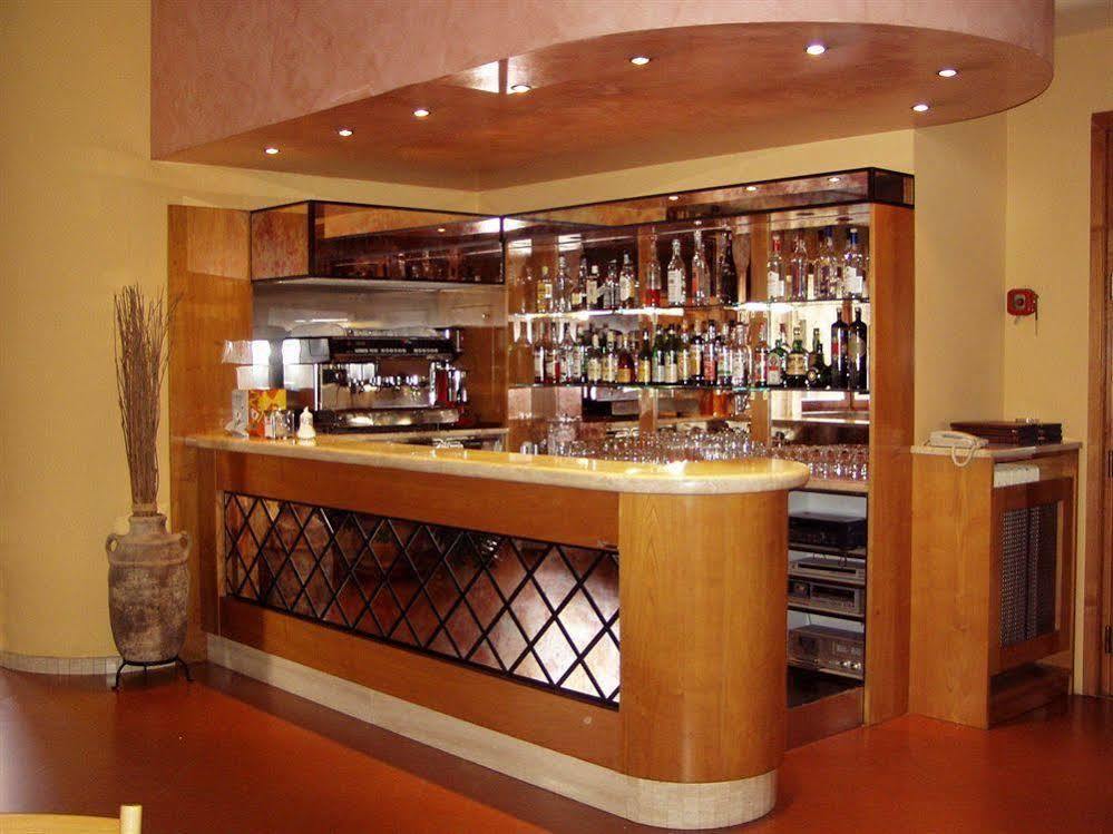 Hotel La Piccola Stazione Торрита-ди-Сьена Экстерьер фото