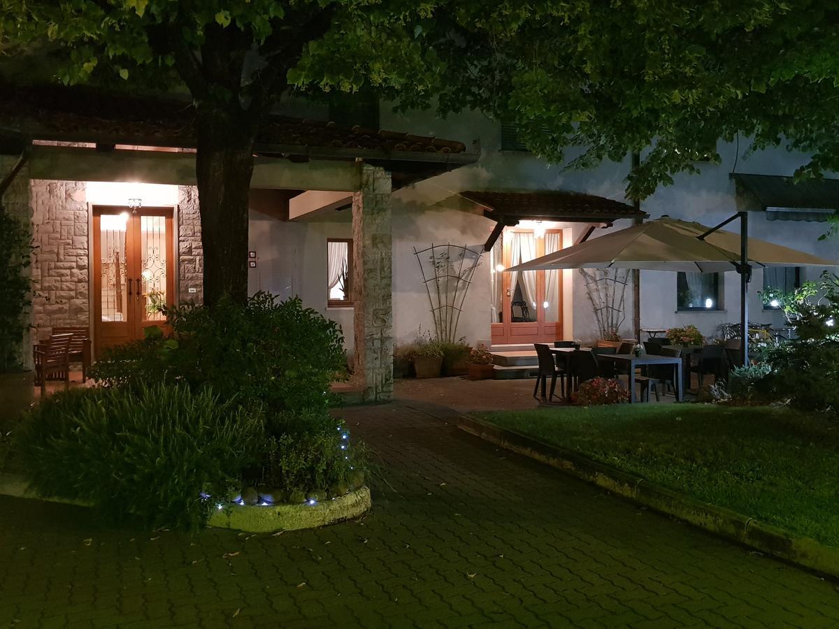 Hotel La Piccola Stazione Торрита-ди-Сьена Экстерьер фото